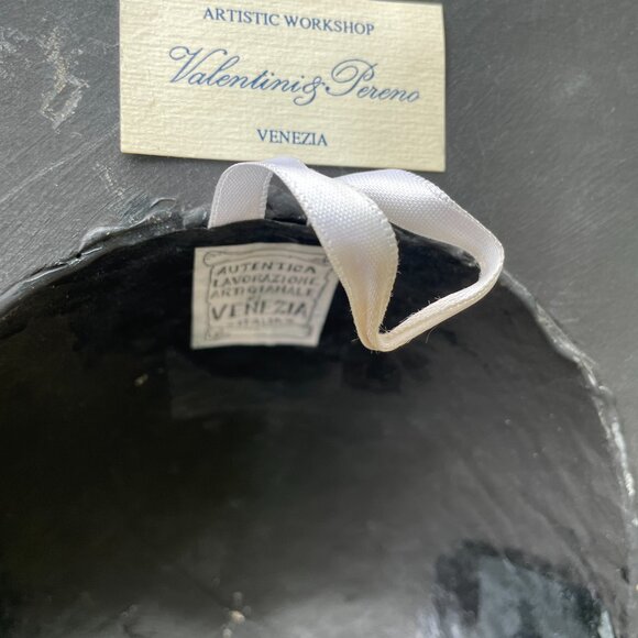 Authentic Venetian Jester Mask Valentini & Pereno Black White Gold Handmade - Picture 6 of 7